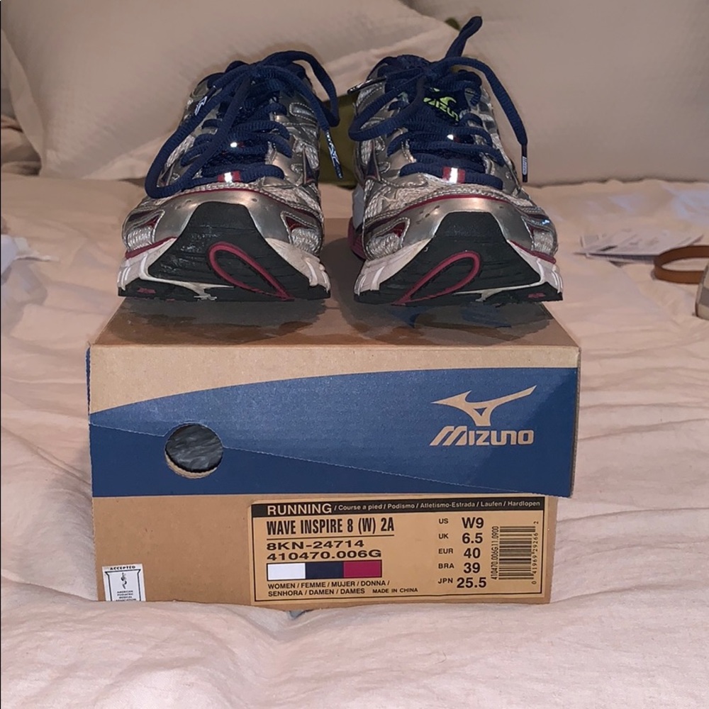 Mizuno running shoes
